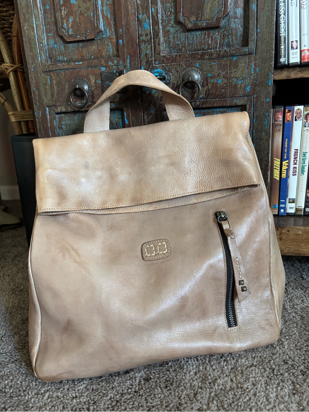 BED|STU Howie Leather Fold-Top Backpack bag light grey glove